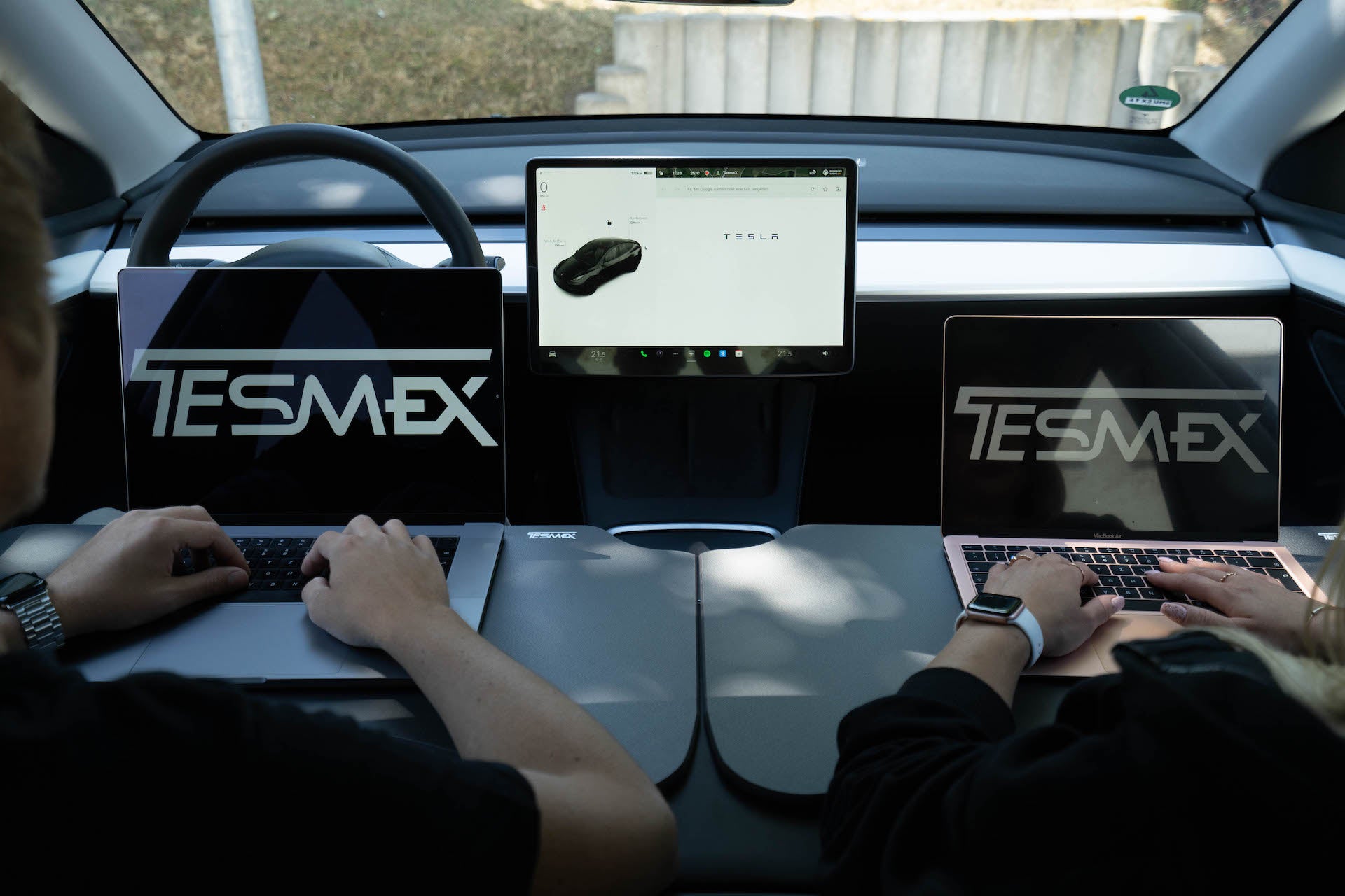 TesmeX® Table - Der Arbeitstisch für deinen Tesla - Weitere  Kooperationspartner - TFF Forum - Tesla Fahrer & Freunde